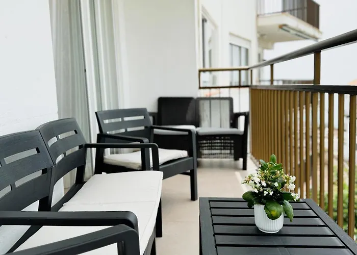 Frente Al Mar En La Torrecilla Nerja